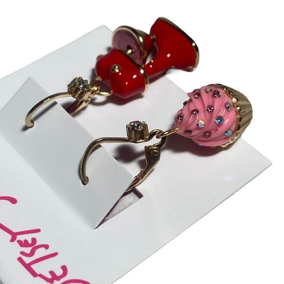 BETSEY JOHNSON Stand Mixer Cupcake Drop Earrings Gold Tone Pink Red Enameled NEW - Picture 3 of 6